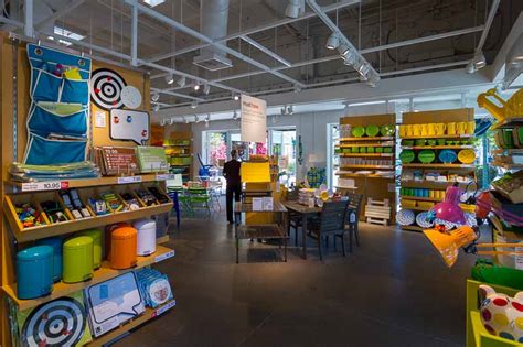 crate and barrel outlet massachusetts.